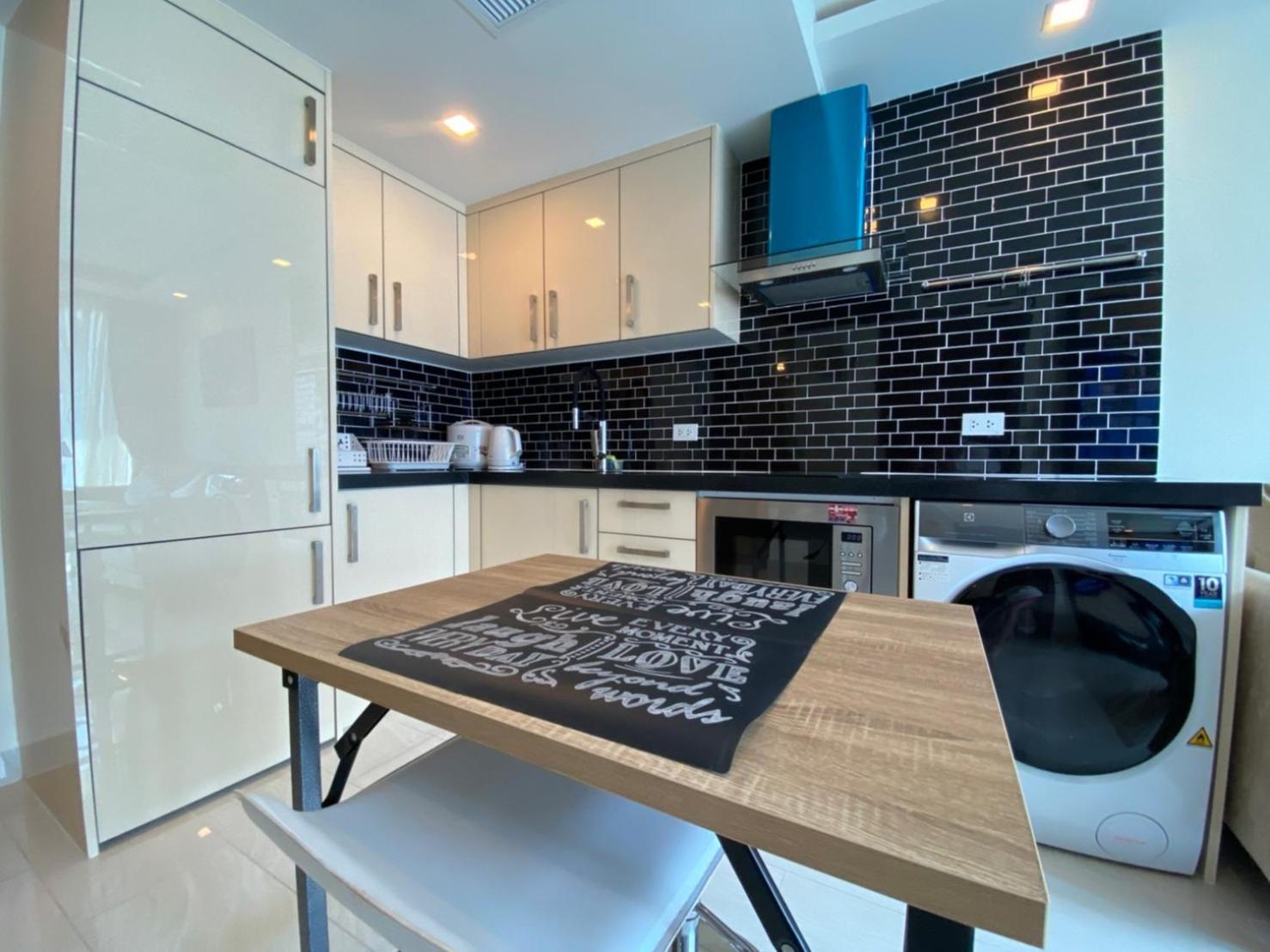 Grand Avenue Suites X Monthstayz Thailand Pattaya Extérieur photo