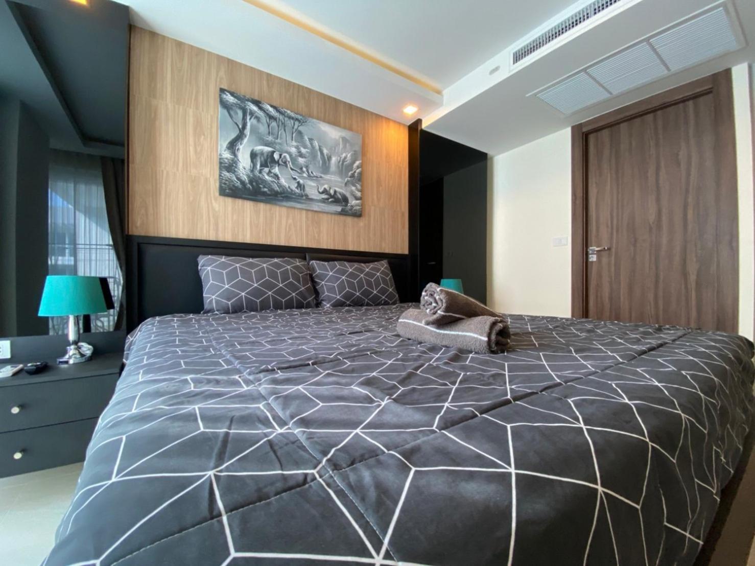 Grand Avenue Suites X Monthstayz Thailand Pattaya Extérieur photo